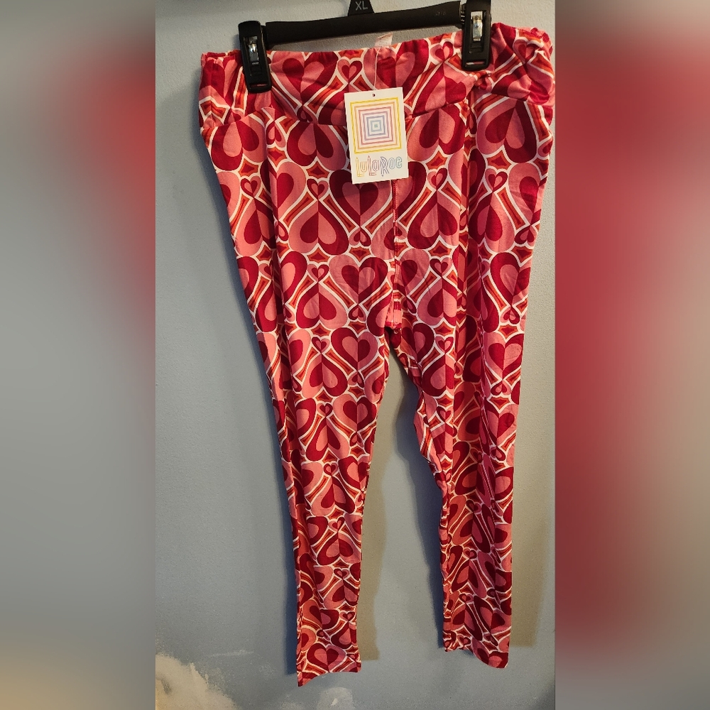 🍉LuLaRoe Women's Leggings with Heart Pattern - Red and Pink